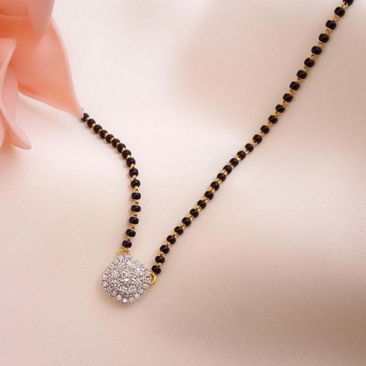 Glowing Bond Diamond Mangalsutra